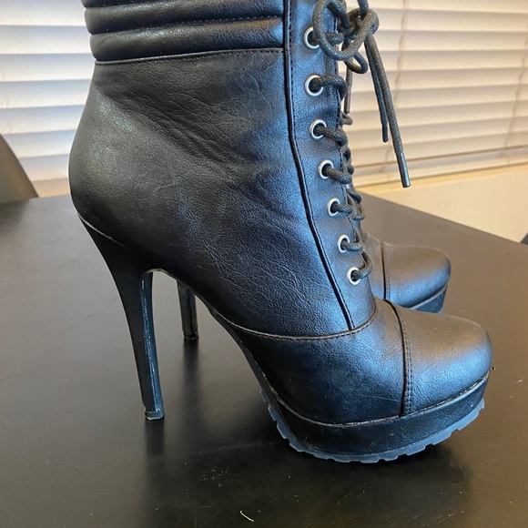 5-inch high heel ankle boots - Picture 5 of 12